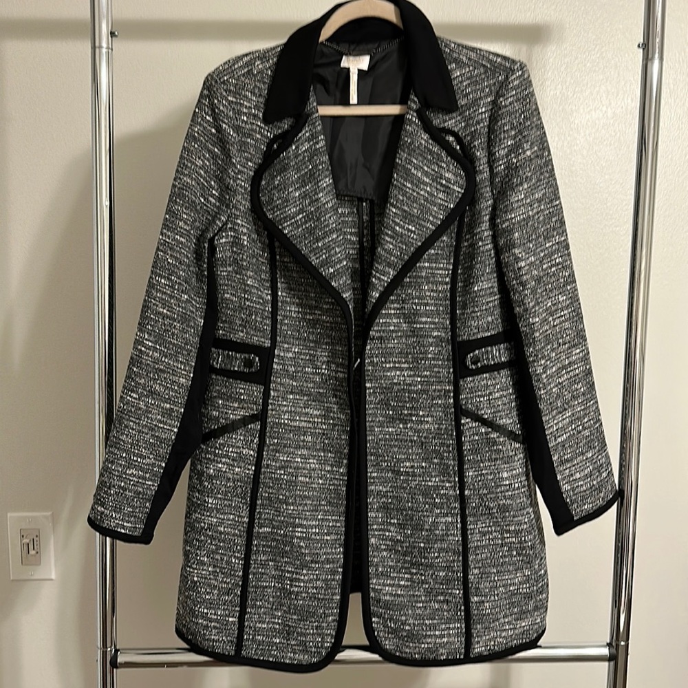 Grey and black coat gorgeous details
